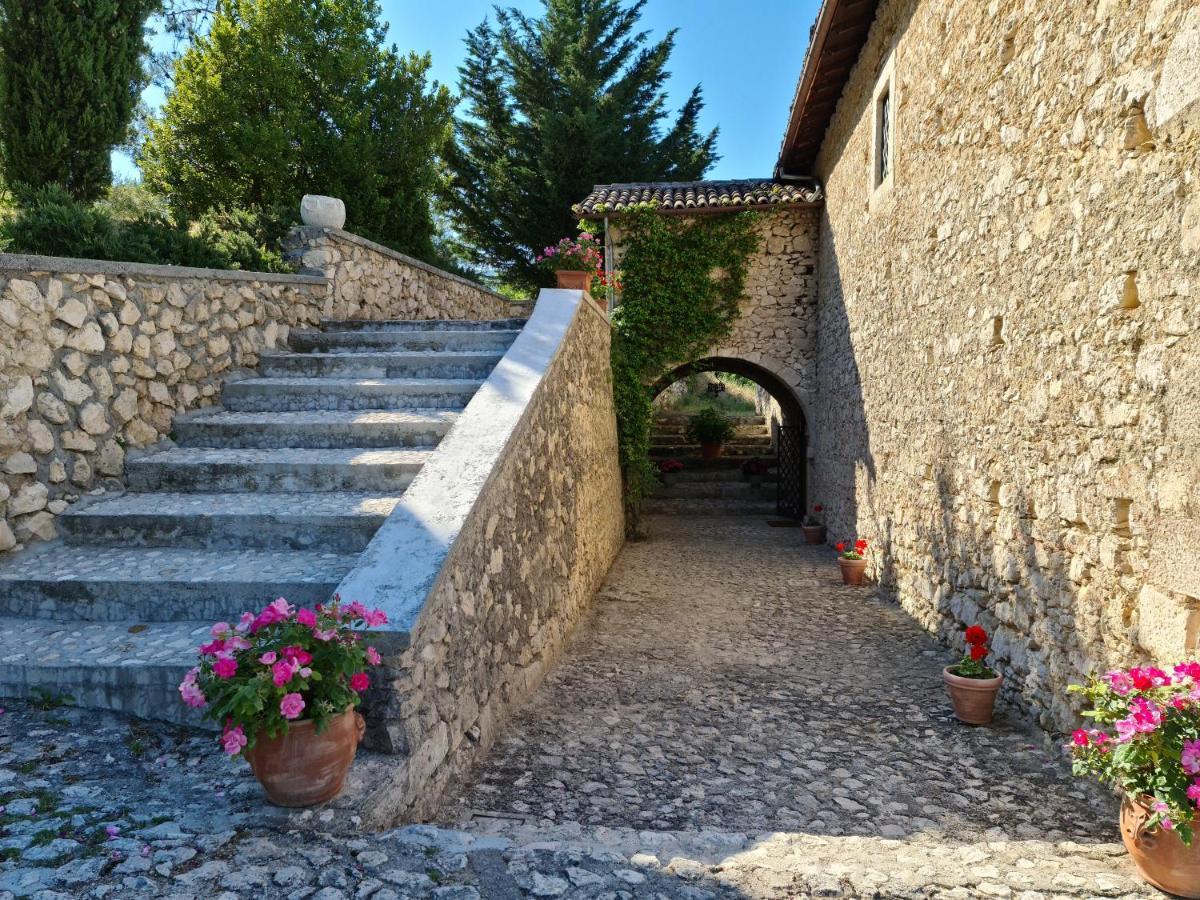Rocca Lorenizo Pacentro Exteriör bild